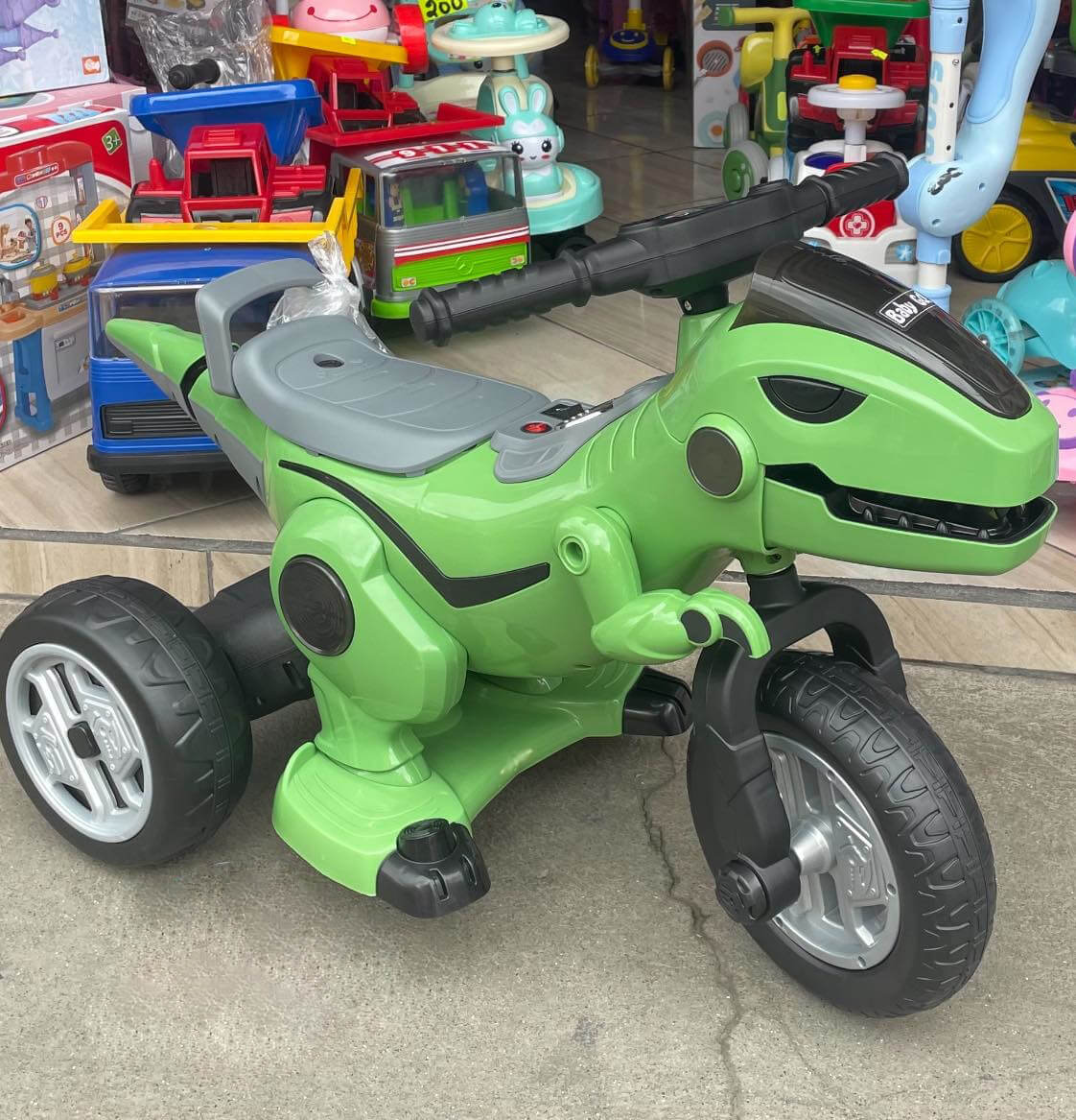 12V Kids Electric Motorcycle 3 Wheels Dinosaur Car Dual Drive Ride On Car For Boys & Girls