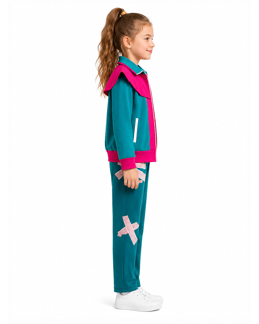 90s Retro Adventure Girl Costume Green Jacket Pants and Shirt 3pcs Set for Themed Parties