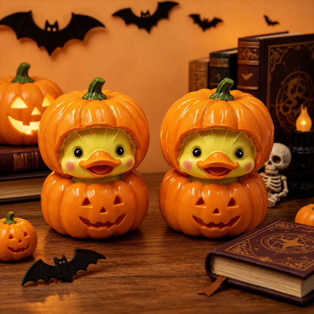 Halloween Cute Pumpkin Duck Ornament Mini Resin Desktop Ornament for Halloween Decoration