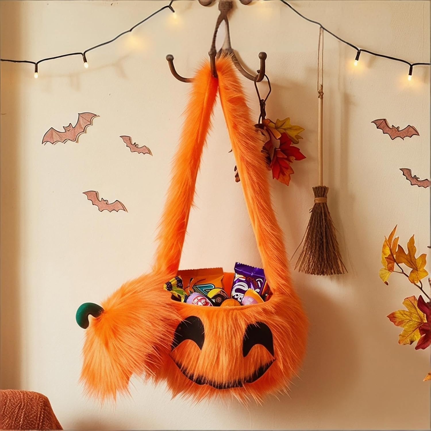 19.68'' Halloween Plush Toy Pumpkin Candy Bag Fluffy Plush Pumpkin Shoulder Handbag for Halloween Party Supplies