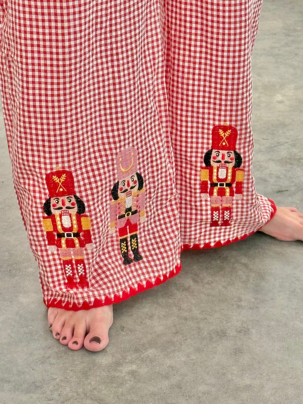 Women Christmas Pajamas Red Cozy Long-Sleeve Top and Wide-Leg Pants Jammies Set for Holiday