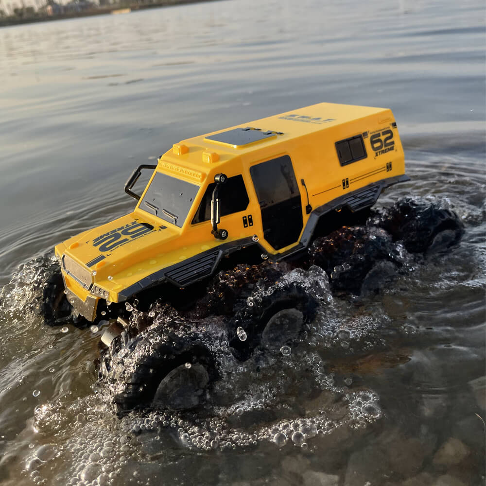 1/12Amphibious RC Car 8WD Off-Road Waterproof RC Truck Boys All Terrain Remote Control Car RC Toys