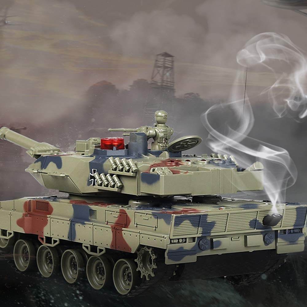 RC Tank with Smoke Effect Remote Control Battle Mist Spray Tank Toy with Life Indicators for Kids